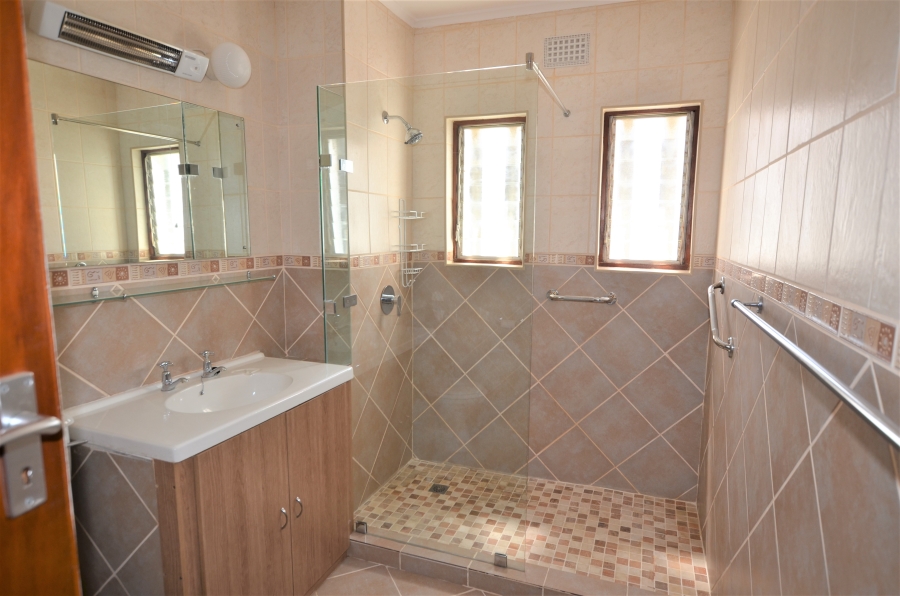 To Let 2 Bedroom Property for Rent in Kalamunda Western Cape